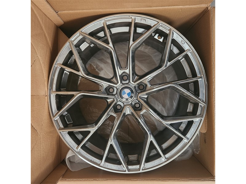 19X8.5 5X120 ET35 72.6 HYPER_BLACK BMW NEW M5 0292