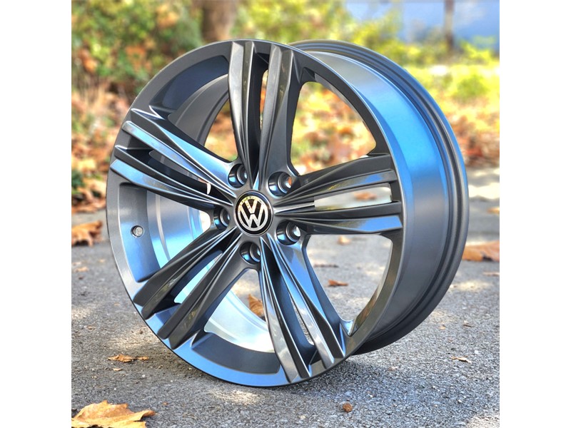 18X8 5X112 ET45 57.1 GRAY VW_SEBRING_5293