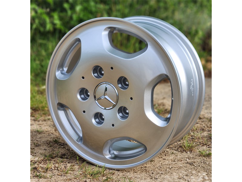15X7 5X130 ET76 84 SILVER MERCEDES_5497