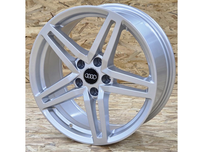 18X8 5X112 ET39 66.6 SILVER AUDI FBX242-8